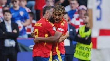 科贝电台:几名西班牙国家队核心成员将和亚马尔展开对话 科贝电台:几名西班牙国家队核心成员将和亚马尔展开对话