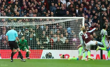 曼城客场惨遭终结三连胜,哈兰德绝杀进球被吹,积分榜跌出前四_阿斯顿维拉_比赛_阿森纳 曼城客场惨遭终结三连胜,哈兰德绝杀进球被吹,积分榜跌出前四_阿斯顿维拉_比赛_阿森纳