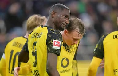 德甲第9轮战报:多特客场10小胜奥格斯堡,升至积分榜第2_比赛_胜利_拜仁 德甲第9轮战报:多特客场10小胜奥格斯堡,升至积分榜第2_比赛_胜利_拜仁