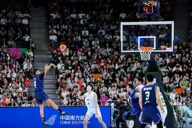 全运会｜广东大胜浙江 男篮成年组产生八强_比赛_新华社_赵睿