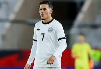 4球1助攻！19岁德国天才边锋横空出世，4大豪门疯抢，瓜帅找到新萨内_埃尔·马拉_曼城_欧洲