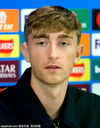 伊萨克康复最新进展：斯洛特透露训练强度不足，利物浦备战曼城的挑战_比赛