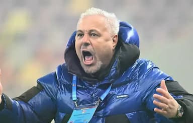 54岁名帅苏穆迪卡遗憾登陆中超失败，云南玉昆突然修改合同条款惨遭抛弃_谈判_原因_安德森