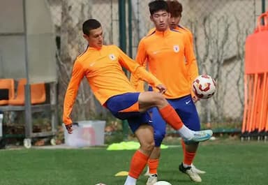 依木兰更壮了，直塞依旧销魂，泰山队1将展现天赋 韩鹏半决赛硬仗_全运会_中超_球员