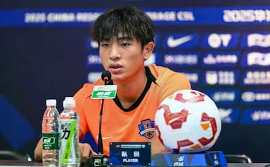 07国青中锋魏祥鑫欲留洋欧洲，抱定回归决心_比赛_邓伯_欧塞尔