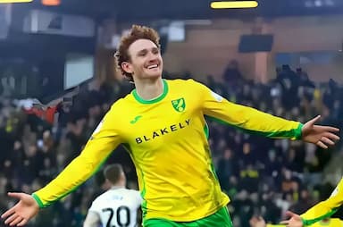 喜讯！五大联赛冠军名帅刚跟申花签下新合同，就为俱乐部提前搞定四位欧洲大牌国脚新外援转会入队_申花队_续约_吴曦