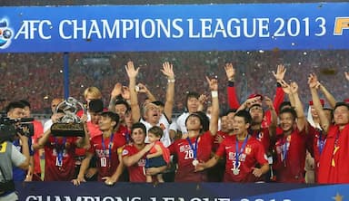 陈小春演唱《海阔天空》助力全运会开幕式与广州队亚冠夺冠12周年呼应_球迷_首歌_天河