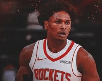 乌度卡：阿门并不需要一直持球才能发挥出色，他能掩护空切-NBA新闻